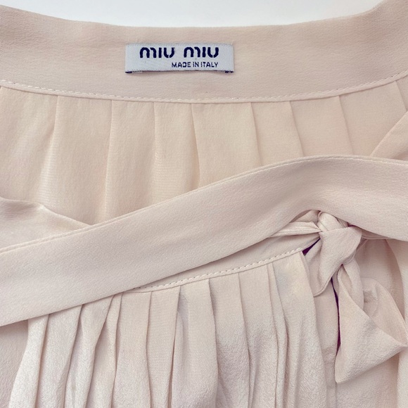 LUXE MIU MIU SILK BEIGE CREAM SAND SHIRT BLOUSE TOP TIE & RUFFLE DETAIL SIZE 40 - Picture 8 of 9